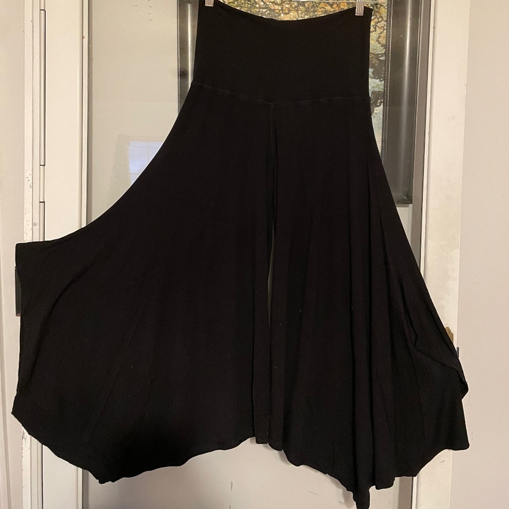 Black Bolero pants XL